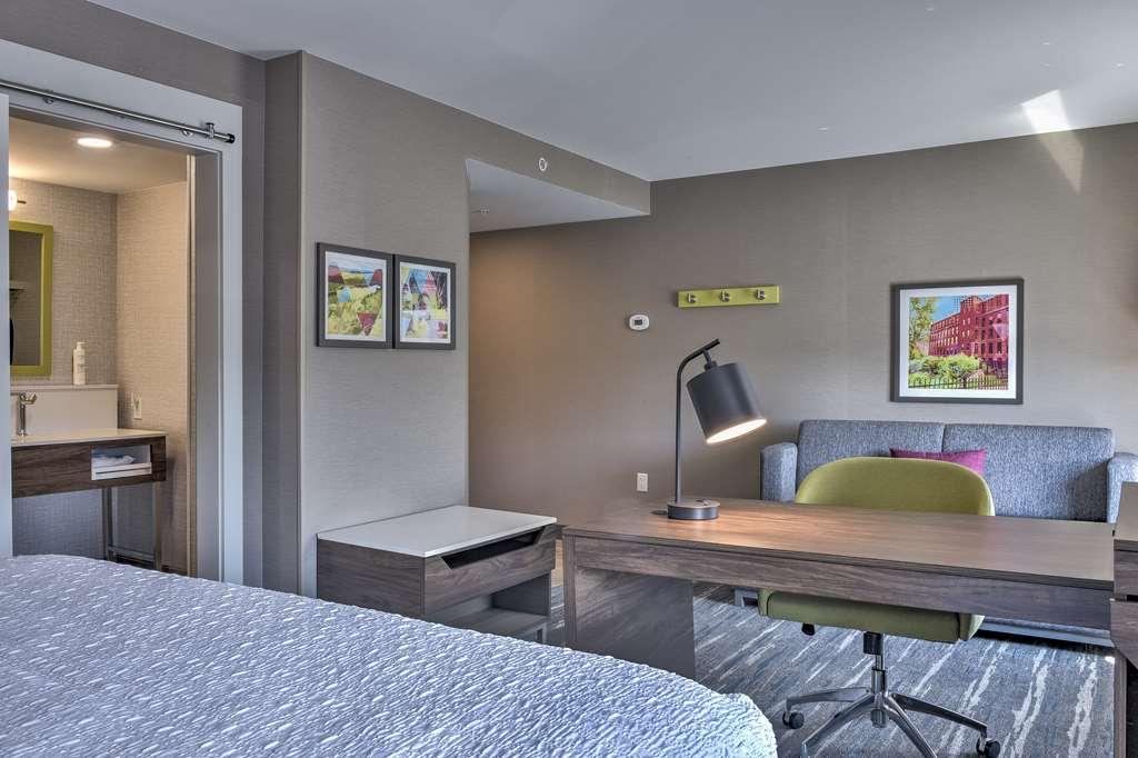 Hampton Inn & Suites Keene Habitación foto